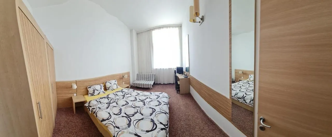 בוקרשט Rin Grand Regim Hotelier 0*,